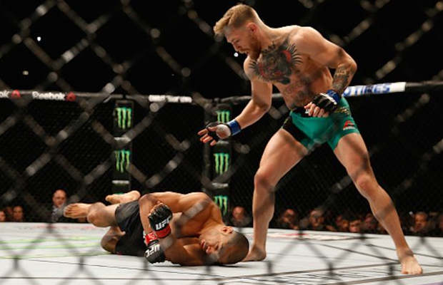 bacon spand molester Jose Aldo's coach claims McGregor's KO victory was due to a "lucky" punch